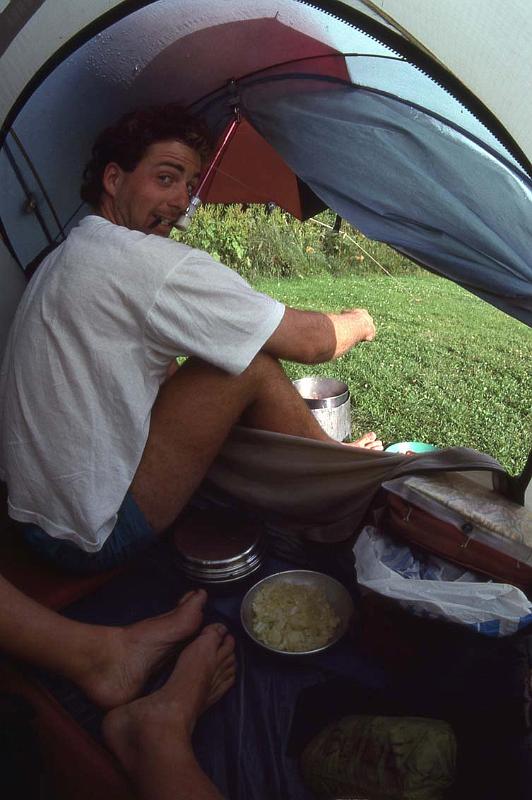 RWT 0343 352-35 UK Scotland Rain Chef.jpg